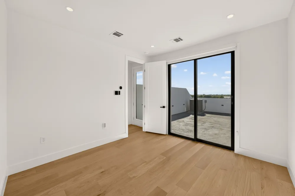 6531 Victoria Avenue Dallas, TX 75209