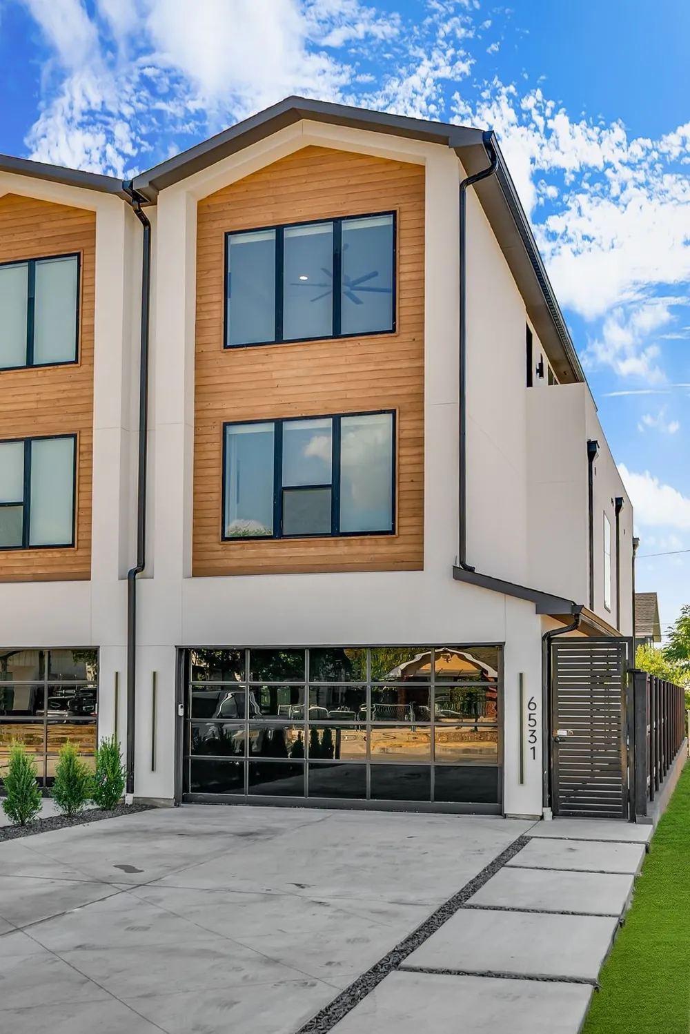 6531 Victoria Avenue Dallas, TX 75209