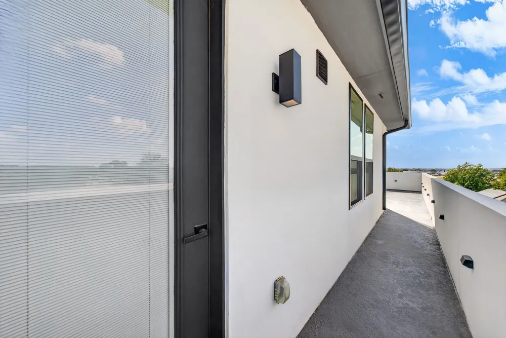 6531 Victoria Avenue Dallas, TX 75209