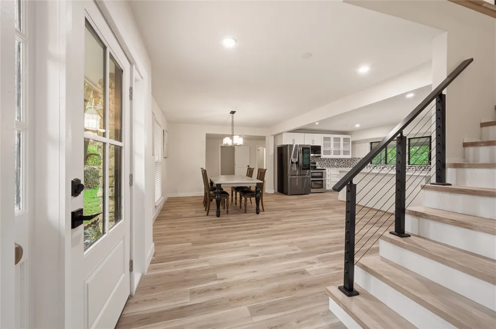 2127 Los Robles Street Grapevine, TX 76051