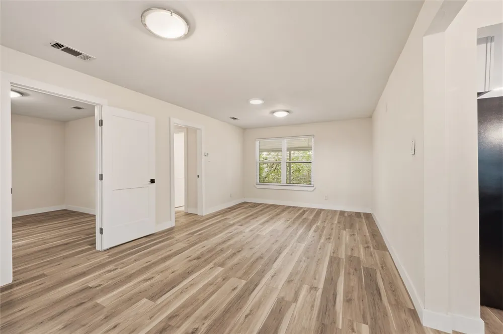 2127 Los Robles Street Grapevine, TX 76051