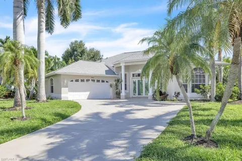 1916 SW 53rd Lane