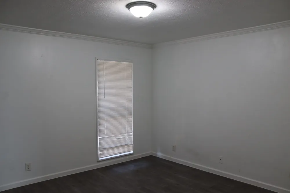 928 S Weatherred Drive Richardson, TX 75080