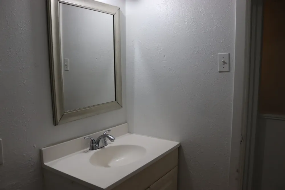 928 S Weatherred Drive Richardson, TX 75080