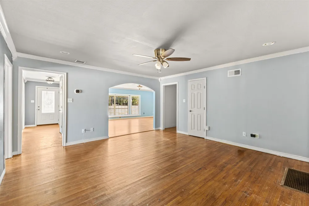 1440 Columbia Avenue Corsicana, TX 75110
