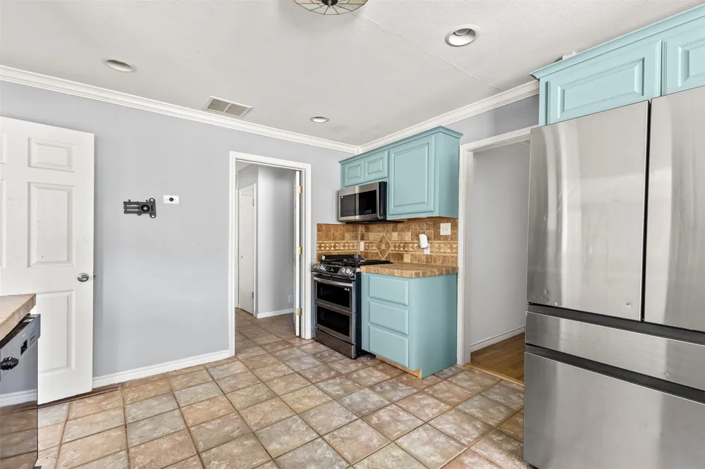 1440 Columbia Avenue Corsicana, TX 75110
