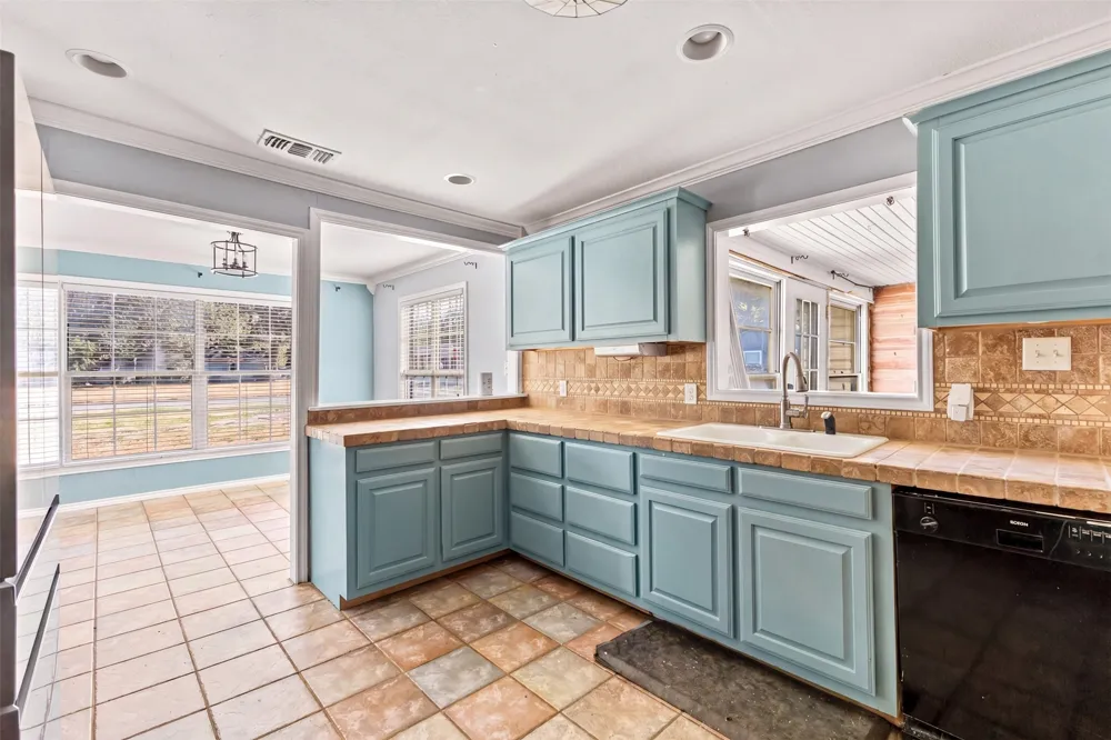 1440 Columbia Avenue Corsicana, TX 75110