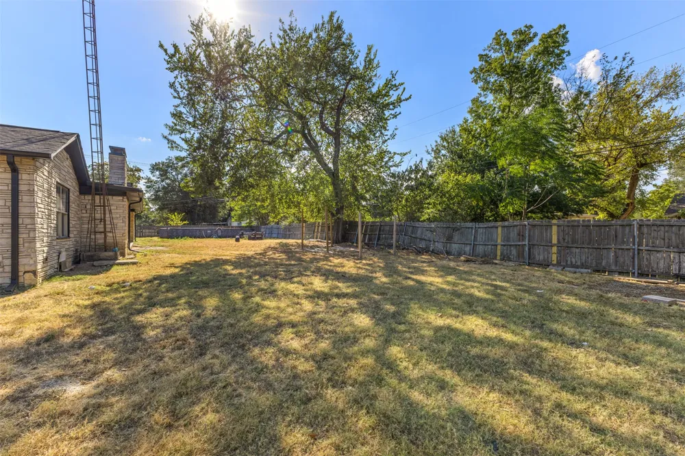 1440 Columbia Avenue Corsicana, TX 75110
