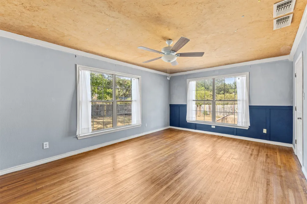 1440 Columbia Avenue Corsicana, TX 75110
