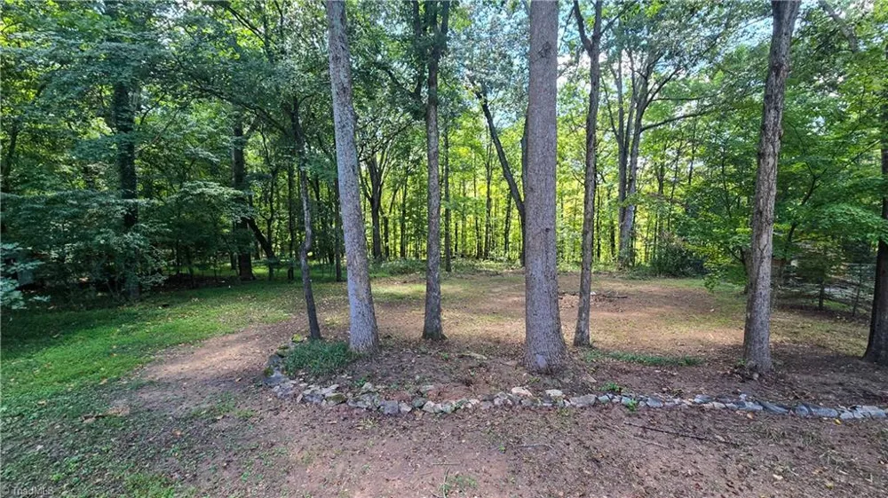 5607 Whispering Pines Drive Summerfield, NC 27358