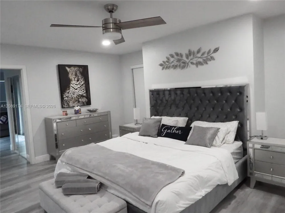 1711 50th Ave Hollywood, FL 33021