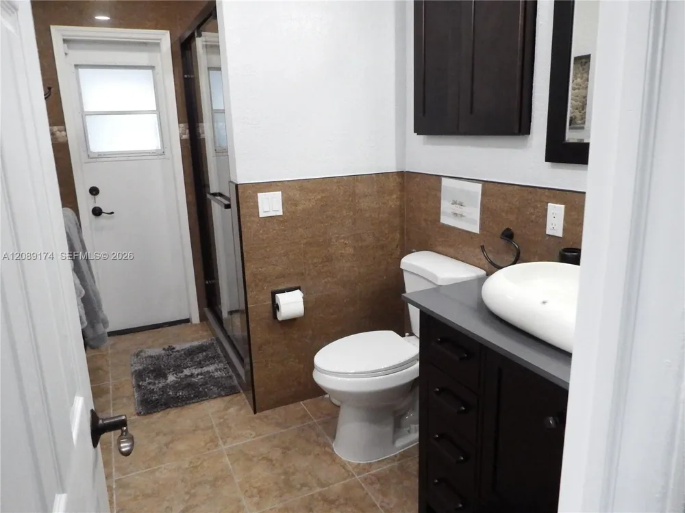 1711 50th Ave Hollywood, FL 33021