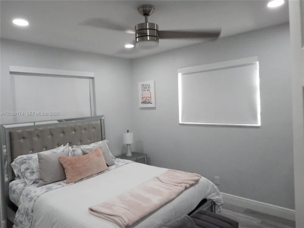 1711 50th Ave Hollywood, FL 33021