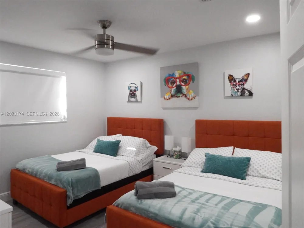 1711 50th Ave Hollywood, FL 33021