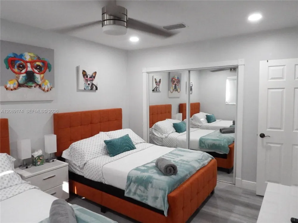 1711 50th Ave Hollywood, FL 33021