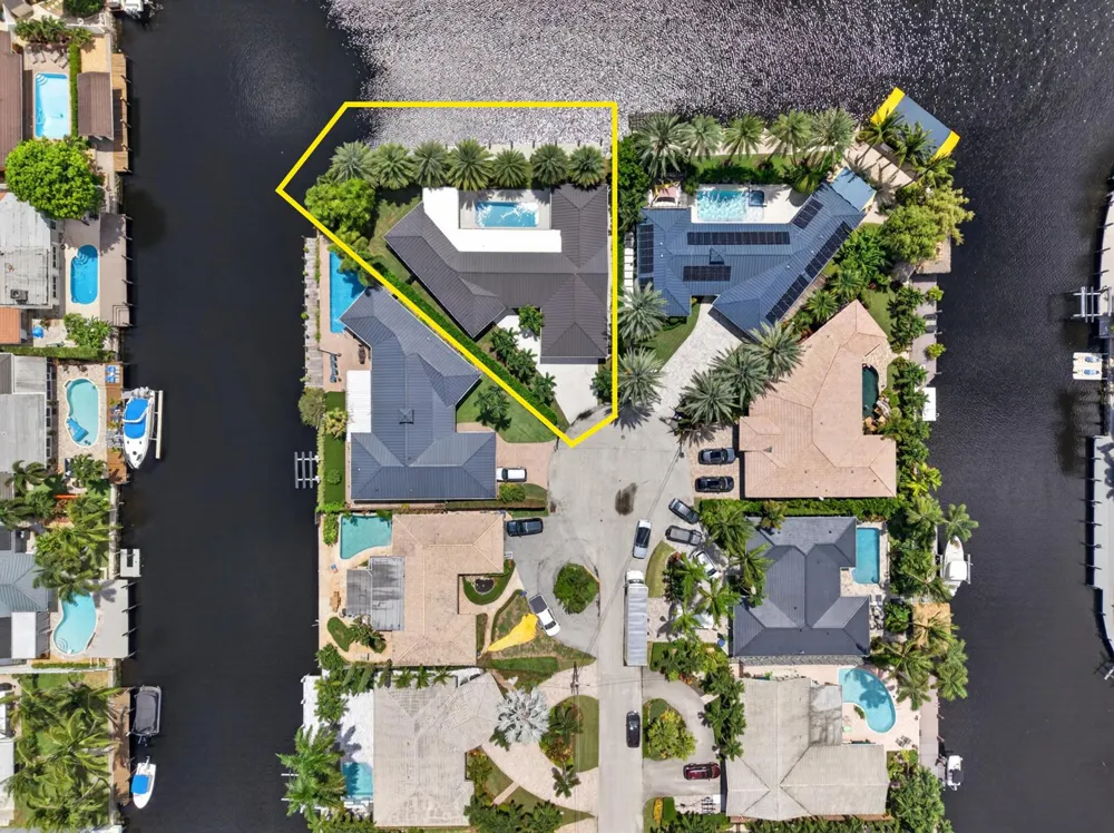 2118 NE 15TH TERRACE Wilton Manors, FL 33305