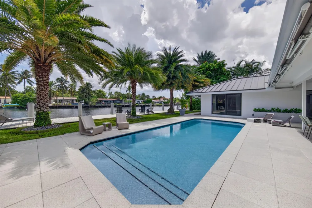 2118 NE 15TH TERRACE Wilton Manors, FL 33305