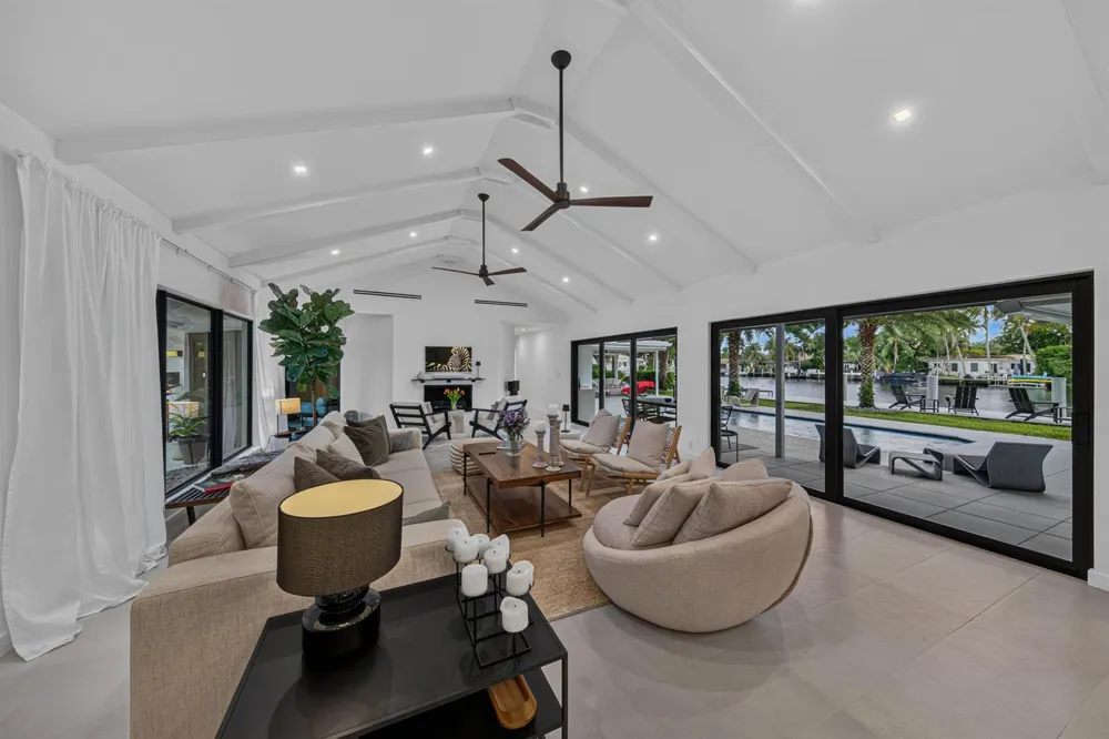 2118 NE 15TH TERRACE Wilton Manors, FL 33305