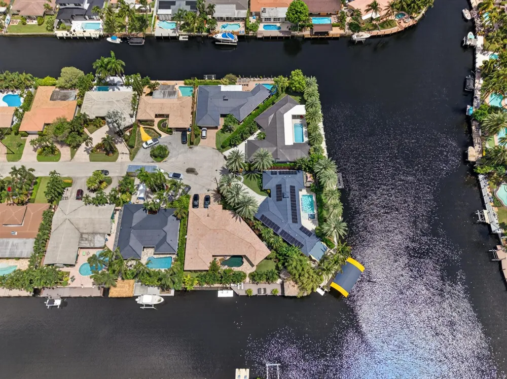2118 NE 15TH TERRACE Wilton Manors, FL 33305