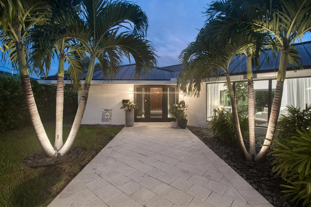 2118 NE 15TH TERRACE Wilton Manors, FL 33305