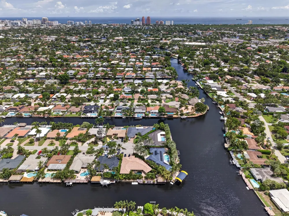 2118 NE 15TH TERRACE Wilton Manors, FL 33305