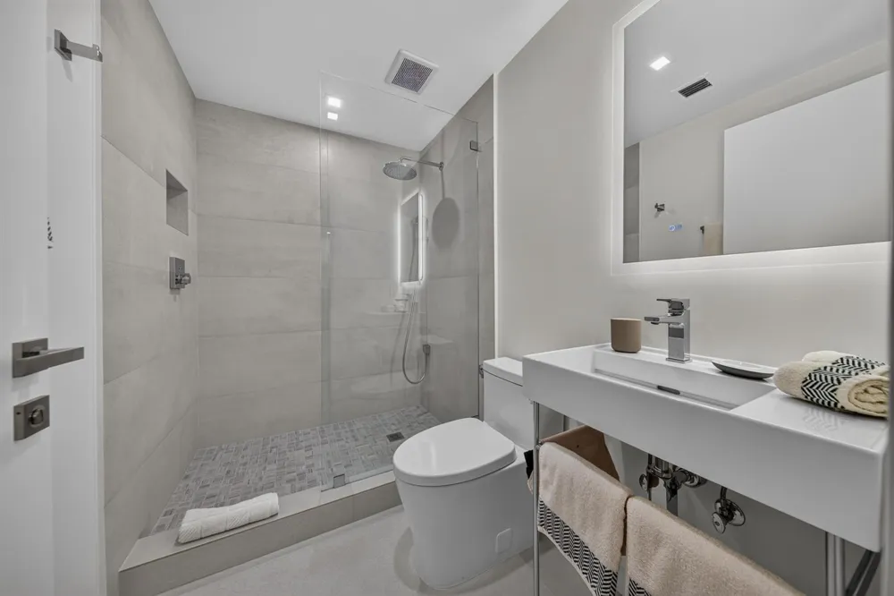 2118 NE 15TH TERRACE Wilton Manors, FL 33305