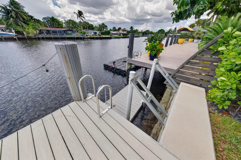 2118 NE 15TH TERRACE Wilton Manors, FL 33305