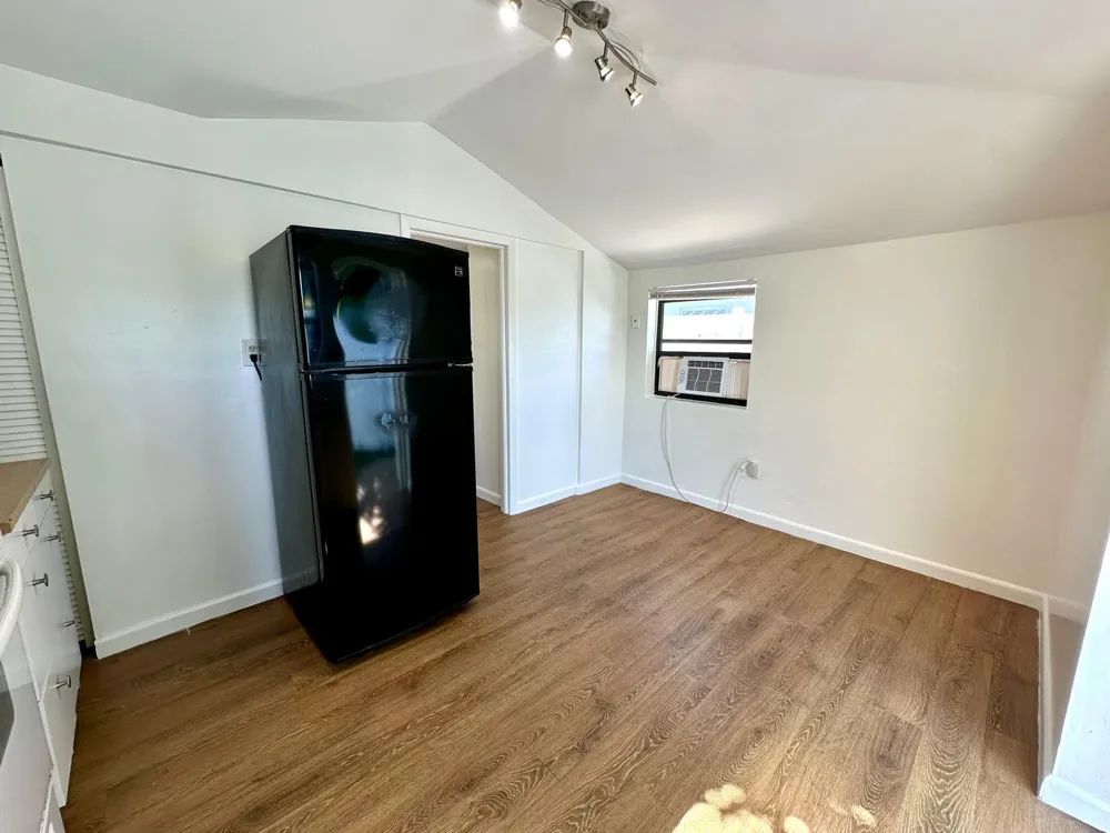 6101 Webster Avenue #2 West Palm Beach, FL 33405