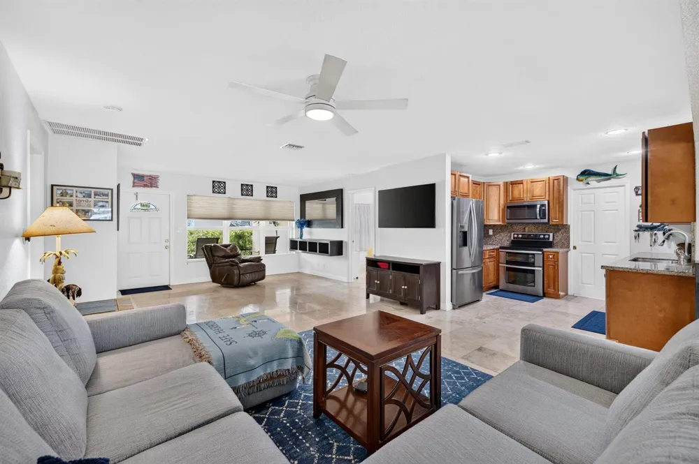 943 NAUTILUS Isle Dania Beach, FL 33004