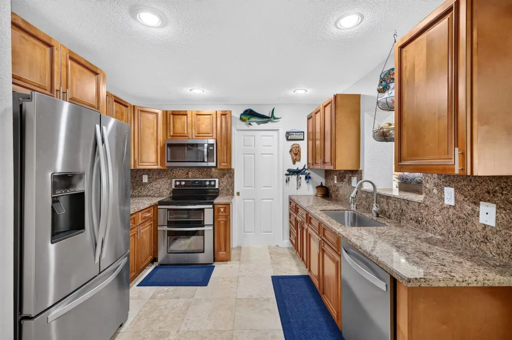 943 NAUTILUS Isle Dania Beach, FL 33004