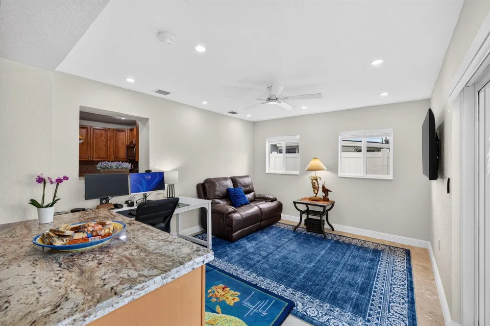 943 NAUTILUS Isle Dania Beach, FL 33004