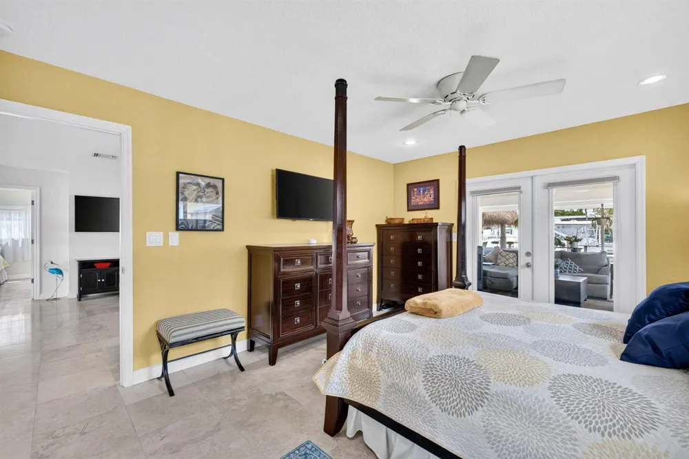 943 NAUTILUS Isle Dania Beach, FL 33004