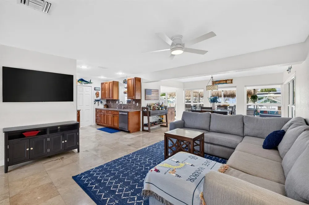943 NAUTILUS Isle Dania Beach, FL 33004