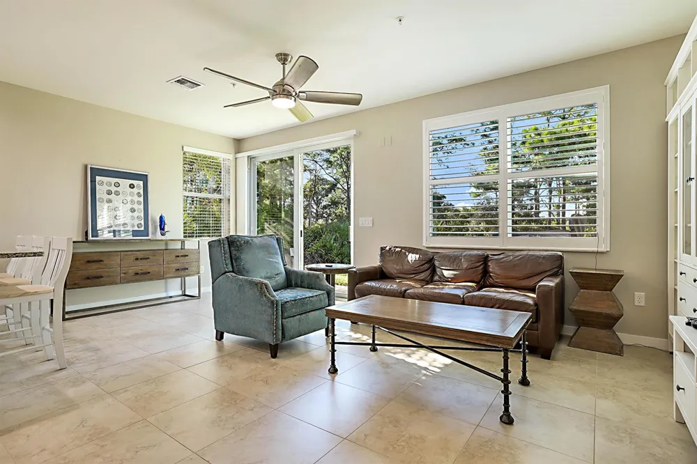 6216 SE Portofino Circle Hobe Sound, FL 33455