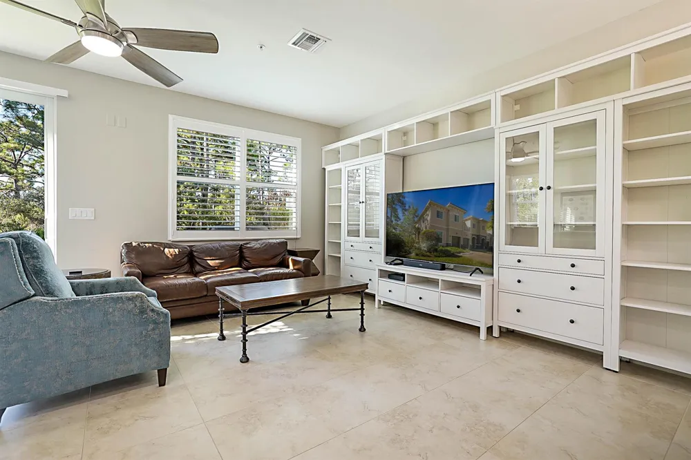 6216 SE Portofino Circle Hobe Sound, FL 33455