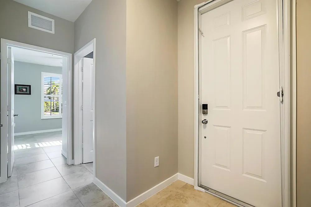 6216 SE Portofino Circle Hobe Sound, FL 33455