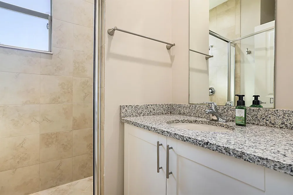 6216 SE Portofino Circle Hobe Sound, FL 33455
