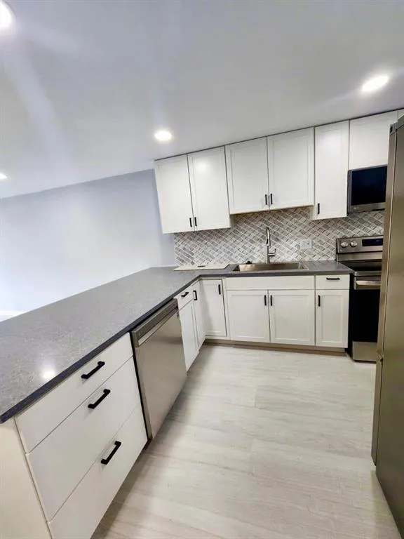 2322 S CYPRESS BEND DRIVE #210 Pompano Beach, FL 33069