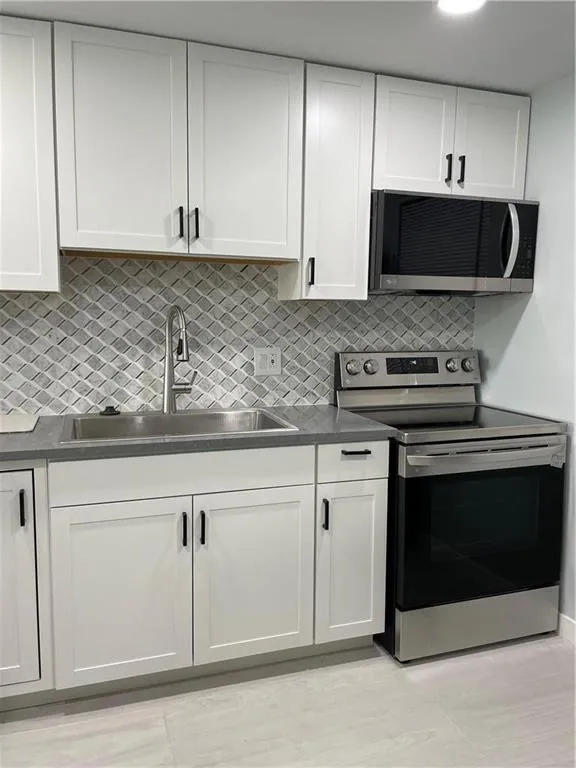 2322 S CYPRESS BEND DRIVE #210 Pompano Beach, FL 33069