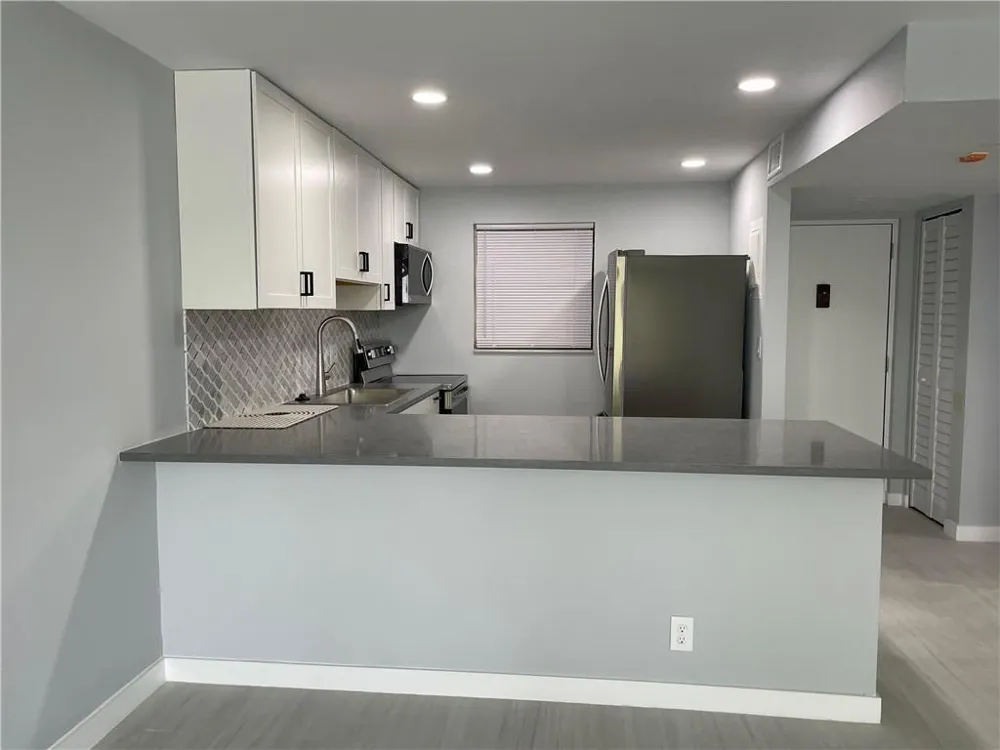 2322 S CYPRESS BEND DRIVE #210 Pompano Beach, FL 33069