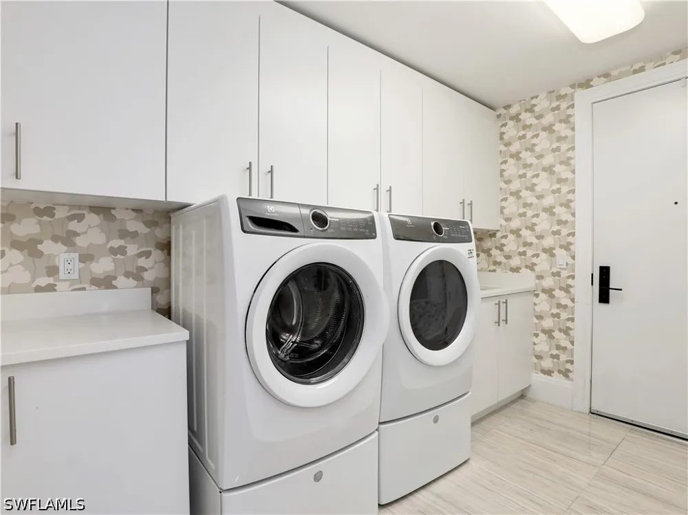 Vanderbilt Drive #301 Naples, FL 34110