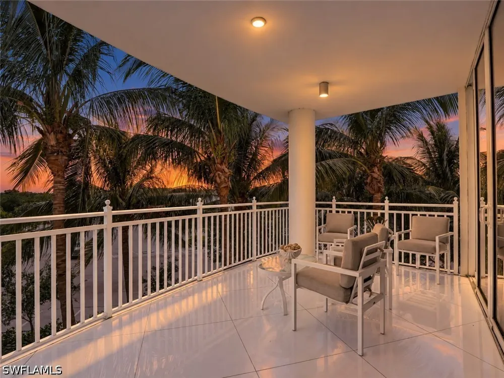 Vanderbilt Drive #301 Naples, FL 34110