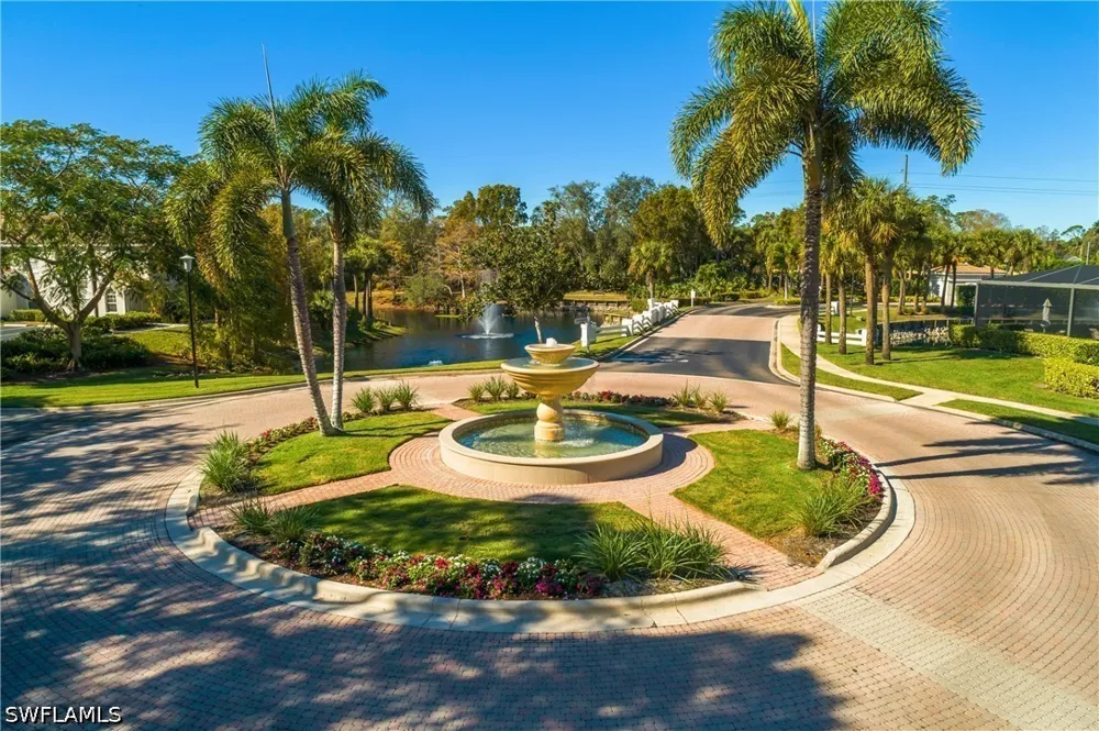 Satinleaf Road S #201 Naples, FL 34109