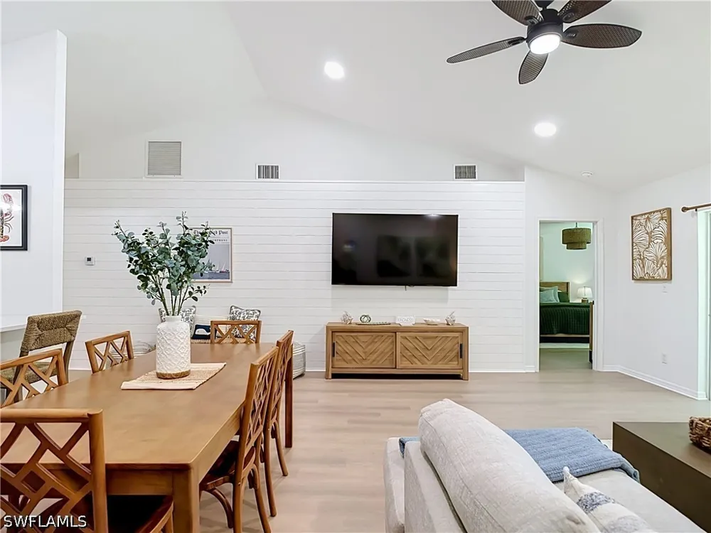 102nd Avenue Naples, FL 34108