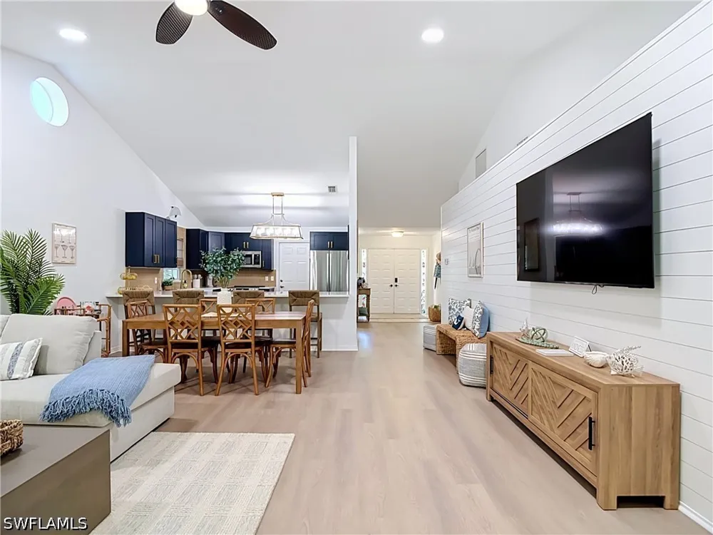 102nd Avenue Naples, FL 34108