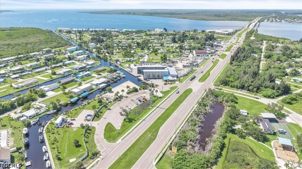 Dunreath Road Port Charlotte, FL 33953
