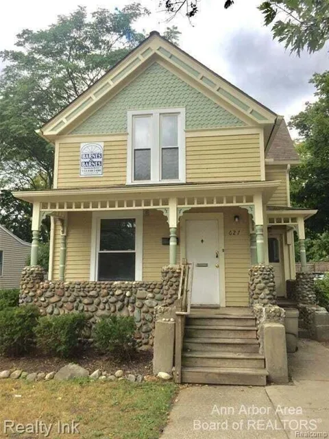 627 Adams