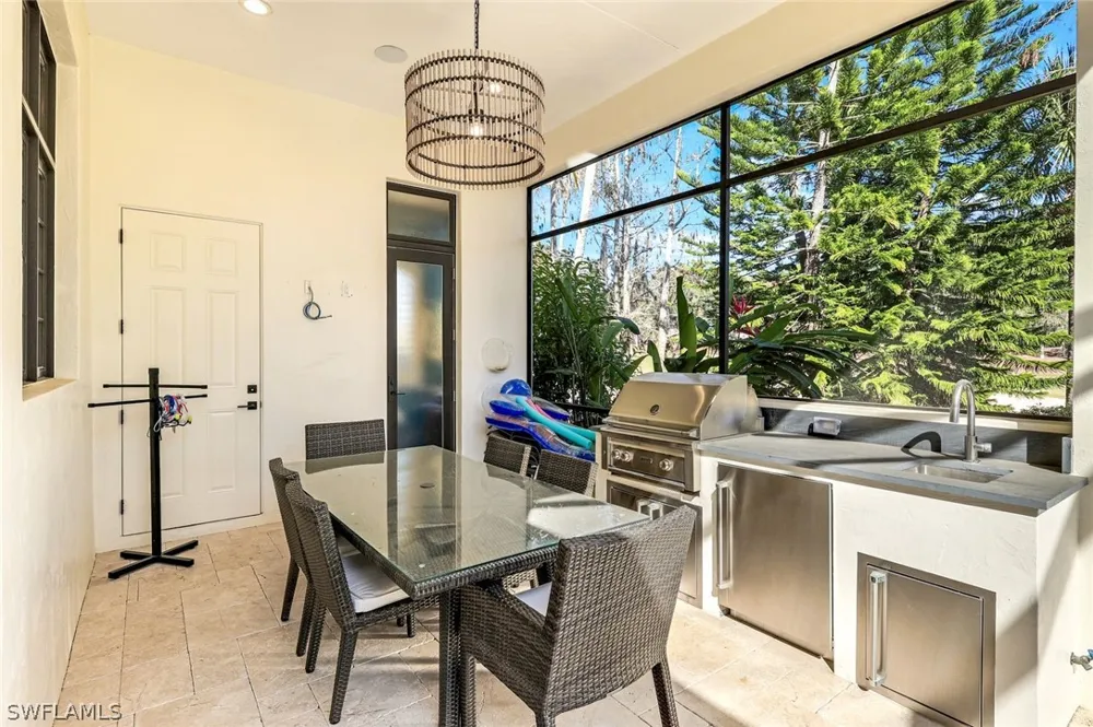 Tiburon Boulevard E Naples, FL 34109