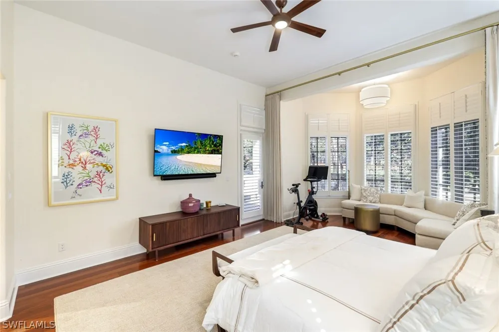 Tiburon Boulevard E Naples, FL 34109