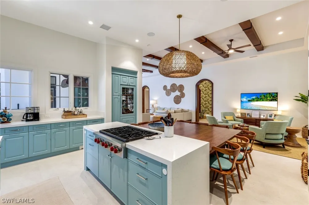 Tiburon Boulevard E Naples, FL 34109